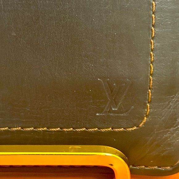 Louis Vuitton Man’s Wallet A Rare pice Large Taiga LV - Picture 2 of 16